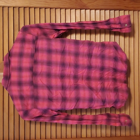 American Eagle Button Up - Picture 2 of 3